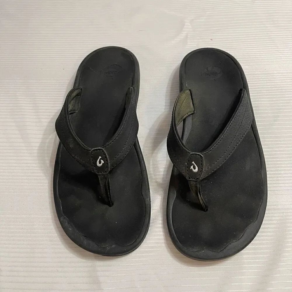 OluKai Shana Black Flip Flops Sandals Size 8